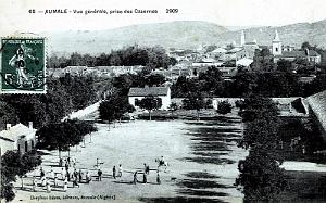 AUMALE - VUE GENERALE PRISE DES CASERNES - 1909